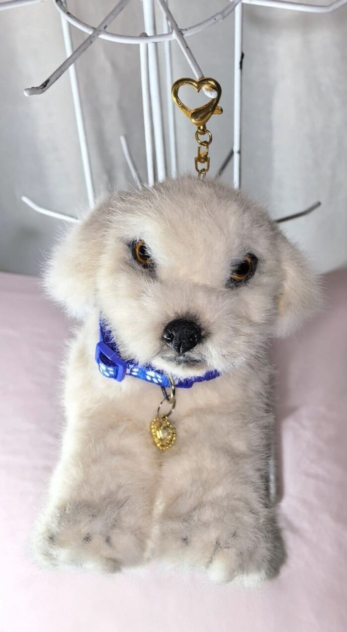 Откройте для себя мир уюта и тепла с нашими уникальными игрушками, созданными с любовью вручную!