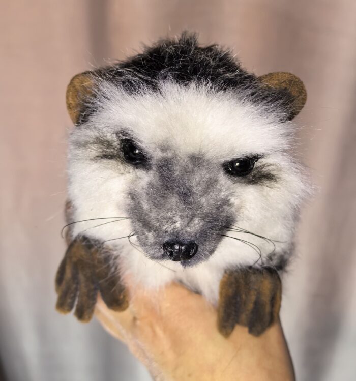 Мягкая игрушка «Ёжик» из искусственного меха ручной работы: кусочек лесной сказки в вашем доме!