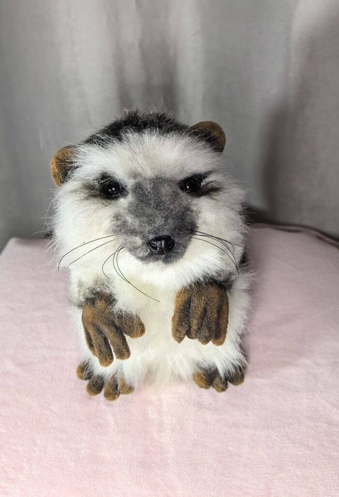 Мягкая игрушка «Ёжик» из искусственного меха ручной работы: кусочек лесной сказки в вашем доме!