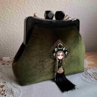 Сумочка вечерняя из бархата с фермуаром