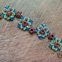 Браслет. Скарапея - украшения ручной работы из кристаллов и бисера.