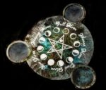 Алтарь "Волчьи ягоды"