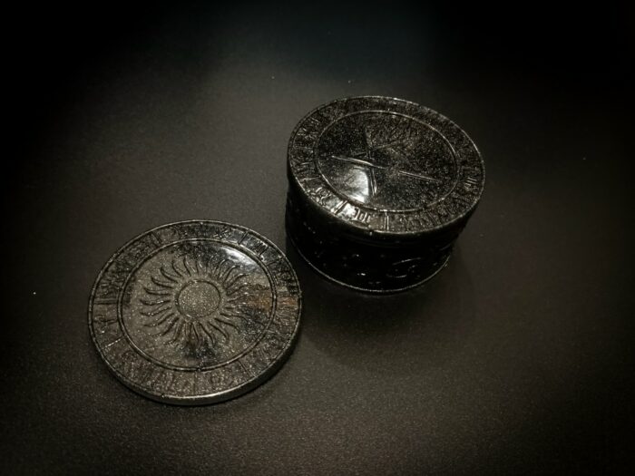 Шкатулка "Черный пламень"