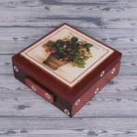 Деревянная шкатулка ручной работы