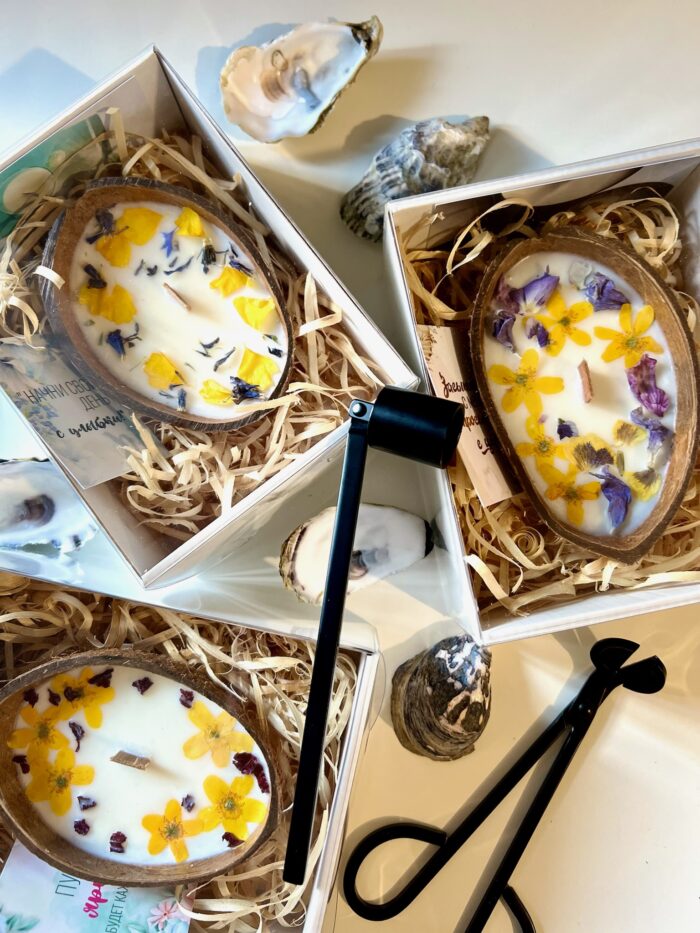 Декоративная ароматическая свеча в кокосовой скорлупе ручной работы — изображение 9