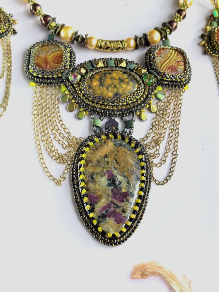 Комплект украшения ручной работы — изображение 2