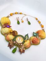 Колье ручной работы "Осенний поцелуй"