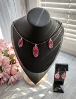 Комплект украшений из смолы с живыми цветами Гортензией — изображение 3