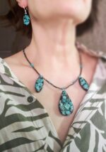 Комплект украшений из смолы с натуральным камнем Бирюзой — изображение 4