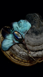 брошь "Гинко билоба" камень лабродарит