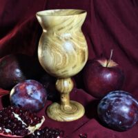 Бокал для вина деревянный.