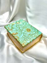 Декоративная ароматическая свеча «Книга» ручной работы — изображение 4