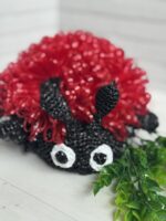 Мочалка-игрушка Божья коровка — весёлый спутник для купания вашего малыша! Представьте себе: тёплая ванна, пенные волны… и озорная божья коровка, которая тут же завоёвывает сердце вашего ребёнка! Эта милая мочалка-игрушка не просто помогает помыть малыша — она превращает купание в увлекательное приключение, от которого ребёнок будет в восторге!