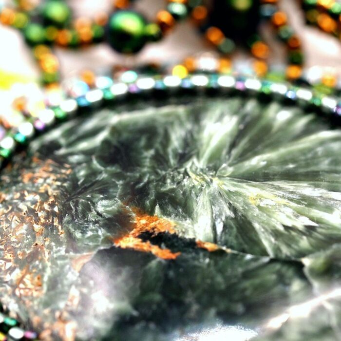 Комплект украшения "Крылья ангела" с натуральным камнем серафинит — изображение 4