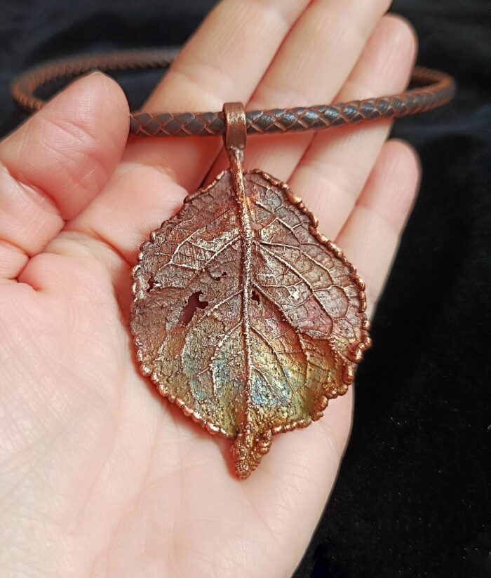 шейное украшение