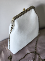 Цветочная сумочка на фермуаре