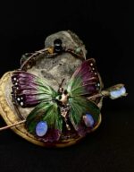 Фибула "Бабочка", лунный камень,яшма