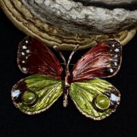 Брошь "Бабочка" камень кошачий глаз