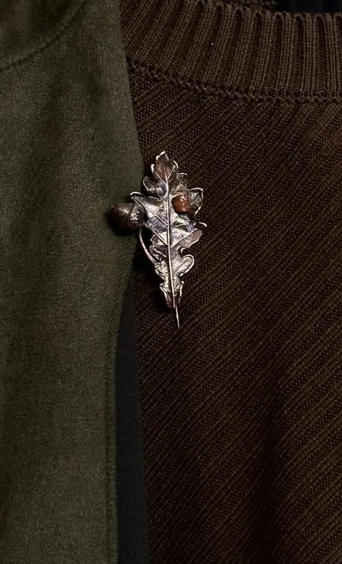 Брошь "Дуб" камень кварц — изображение 2