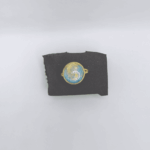 Набор украшений «Богиня Солнца» в фэнтези-стиле Этот завораживающий набор погружает в атмосферу волшебного мира, где царит свет и тепло солнечной богини. В коллекцию входят серьги, кольцо и брошь, объединённые общей темой поклонения солнцу и магии света.