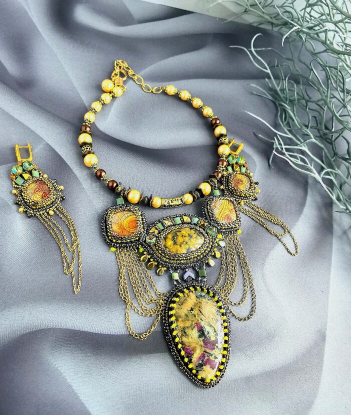 Комплект украшения ручной работы — изображение 5