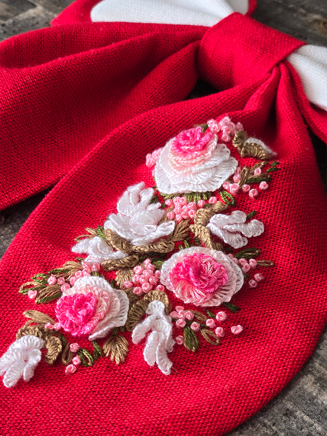 Тканевый бант с вышивкой Изящный аксессуар для волос, который добавит образу нотку элегантности и рома