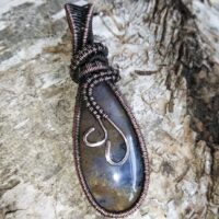 Кулон Мшистая земля
